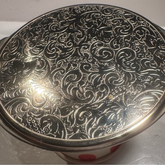 Vintage Silver Compact Mirror - Picture 3 of 9